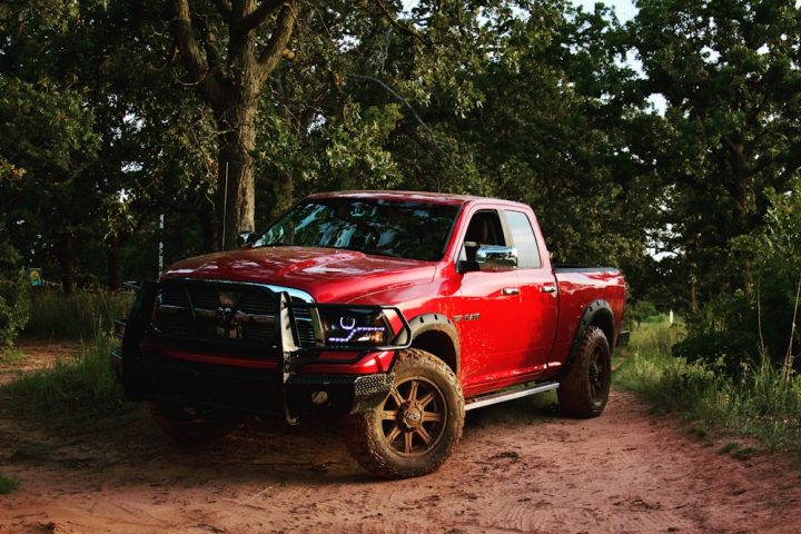 How to Choose the Best Dually Wheels for Your Truck: Spotlight on DDC Wheels